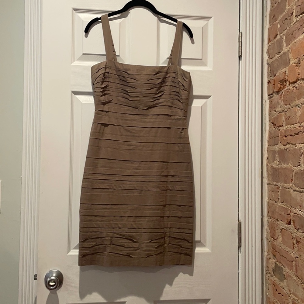 BCBG taupe dress Size 8
